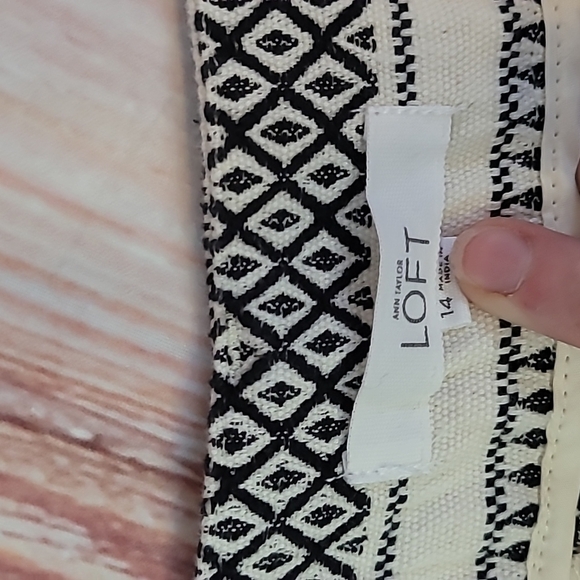 LOFT Riviera print striped shorts - Picture 6 of 13